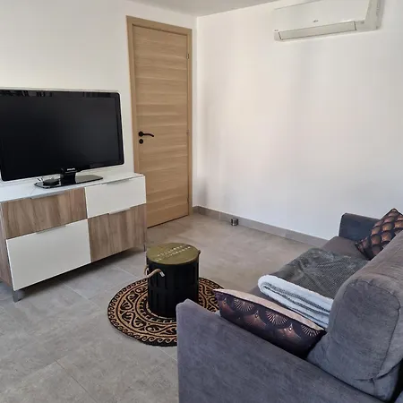 Joli T2 Cosy Avec Jardin Privatif Apartment *