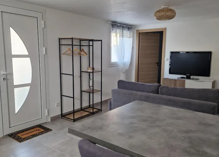 Appartement Joli T2 Cosy Avec Jardin Privatif *